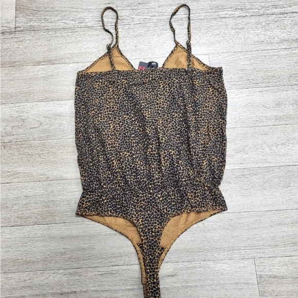 n-philanthropy Peppermint Leopard Print Bodysuit in Sugar Cheetah Size-Small NWT - Picture 4 of 11